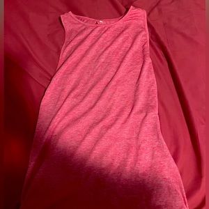 Women’s medium tank top open back